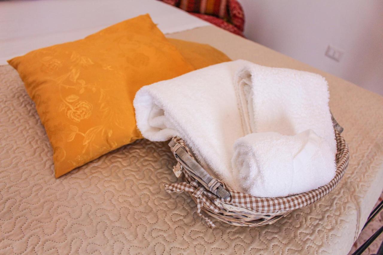 B&B Palazzo Sambiasi Lecce Dış mekan fotoğraf