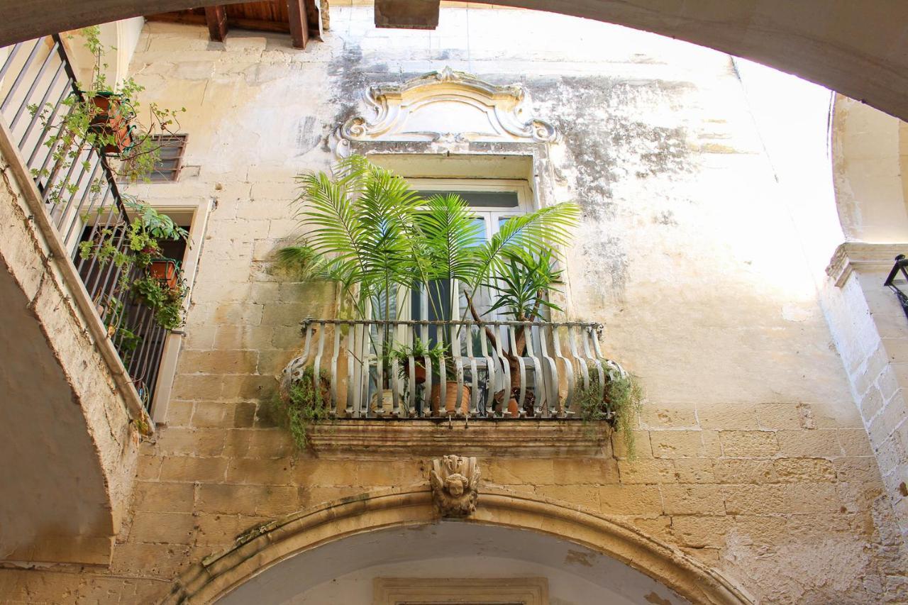 B&B Palazzo Sambiasi Lecce Dış mekan fotoğraf