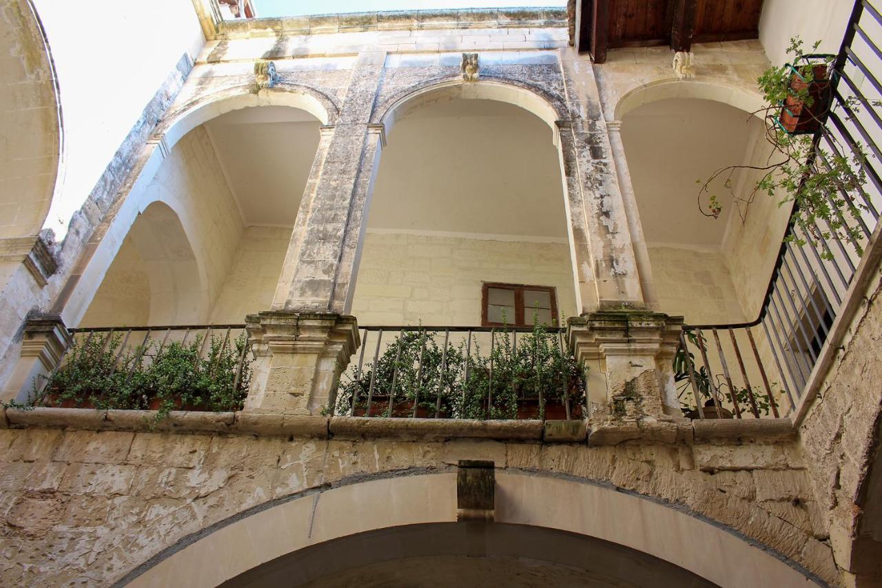 B&B Palazzo Sambiasi Lecce Dış mekan fotoğraf