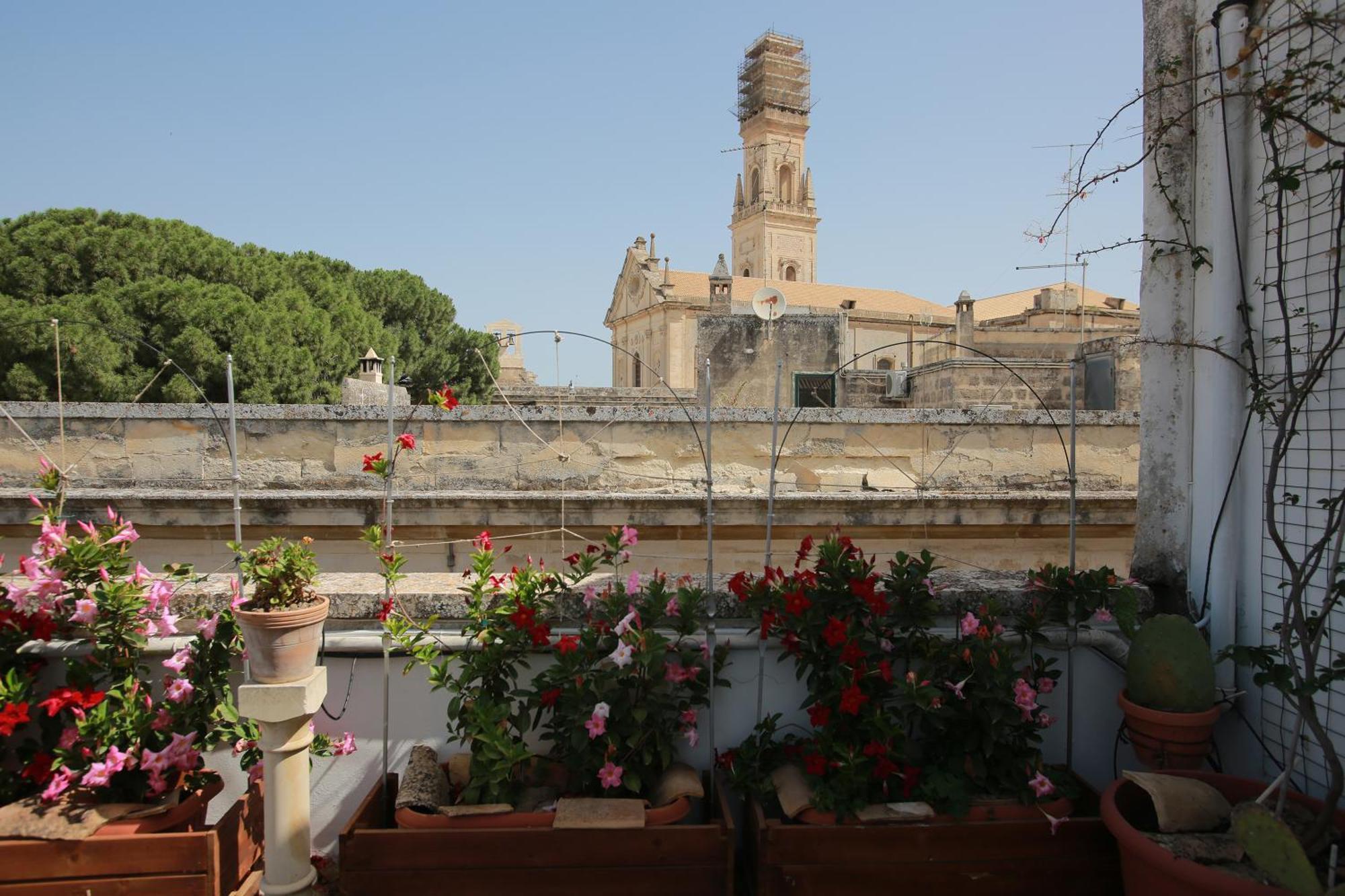 B&B Palazzo Sambiasi Lecce Dış mekan fotoğraf
