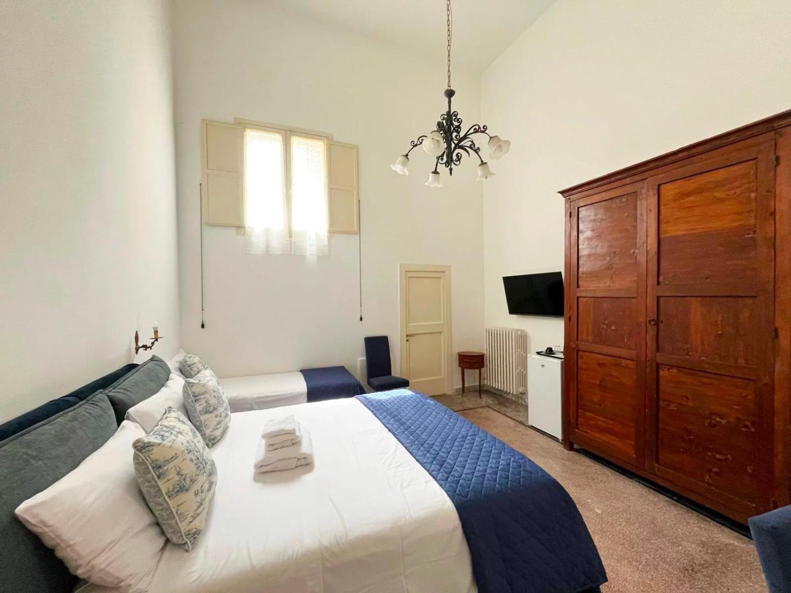 B&B Palazzo Sambiasi Lecce Oda fotoğraf